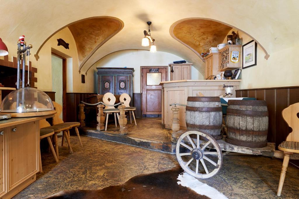 Hotelchen Doellacher Dorfwirtshaus Grosskirchheim Bagian luar foto